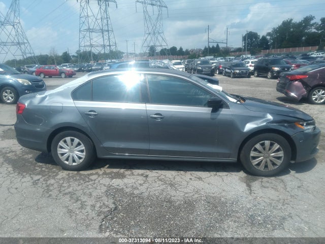 3VW2K7AJXEM309303 Volkswagen Jetta Sedan S