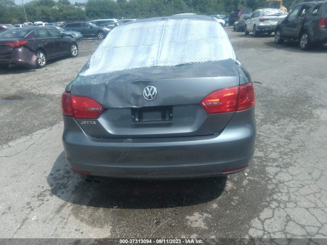 3VW2K7AJXEM309303 Volkswagen Jetta Sedan S