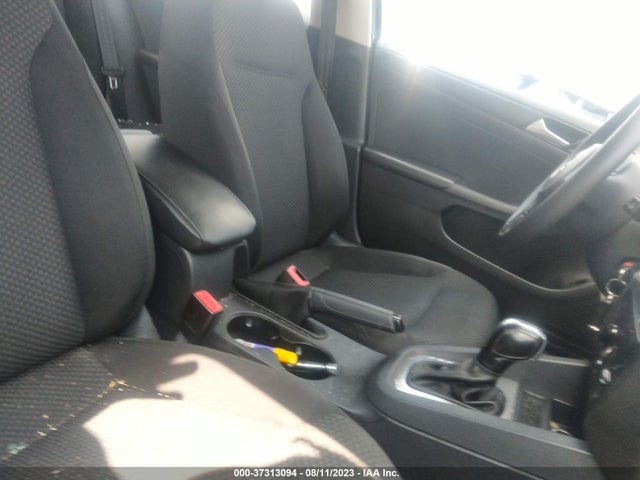 3VW2K7AJXEM309303 Volkswagen Jetta Sedan S