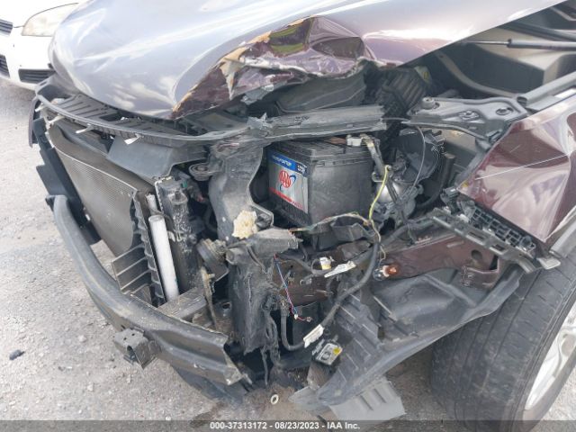 5XYKT3A6XEG478593 KIA SORENTO LX