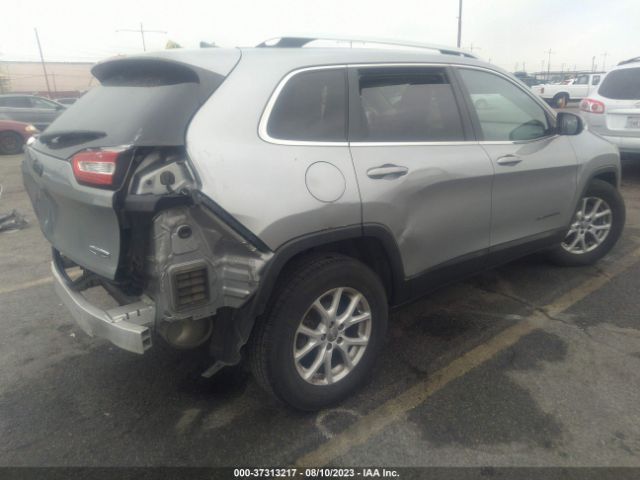 1C4PJLCB2GW275256 Jeep Cherokee Latitude