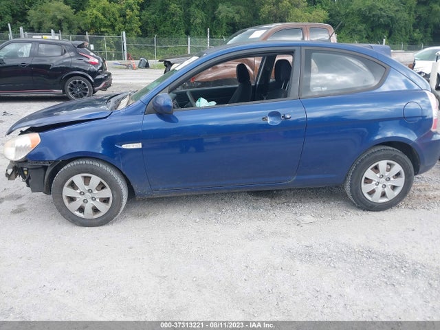 2011 HYUNDAI ACCENT GS VIN: KMHCM3AC5BU188758