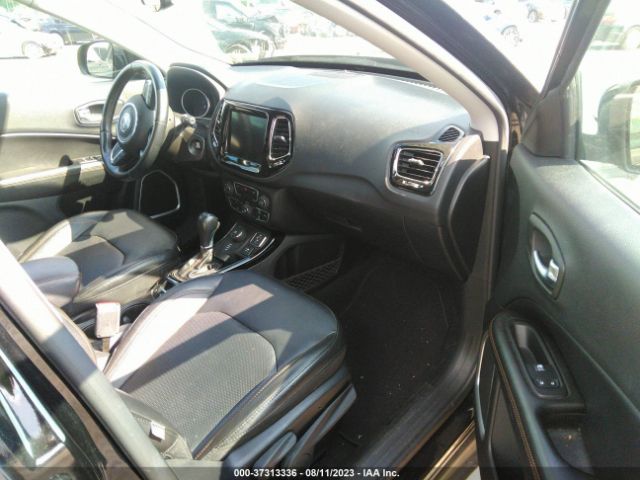 3C4NJDCB1LT233383 Jeep Compass Limited