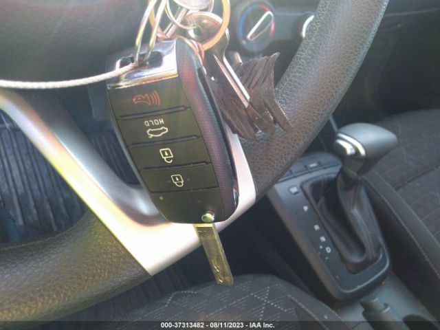 3KPA25AD7NE475205 KIA Rio 5-door S