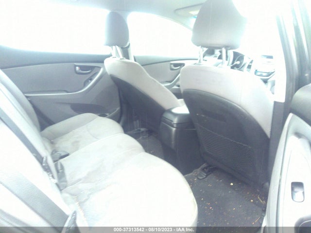 2016 HYUNDAI ELANTRA SE VIN: 5NPDH4AE1GH653302