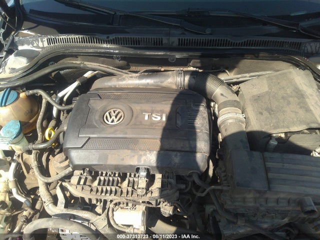3VWD17AJ6EM382843 Volkswagen Jetta Sedan Se