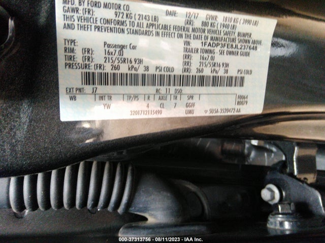 2018 FORD FOCUS SE VIN: 1FADP3FE8JL237648