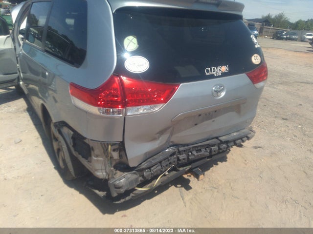 2014 TOYOTA SIENNA LE VIN: 5TDKK3DC2ES514185
