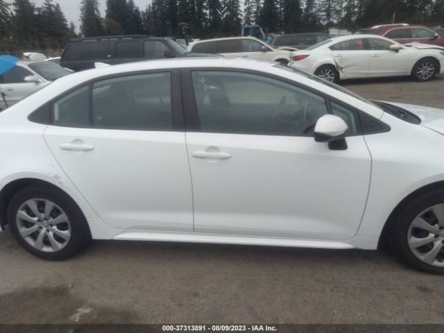 5YFEPMAE6MP211136 Toyota COROLLA LE