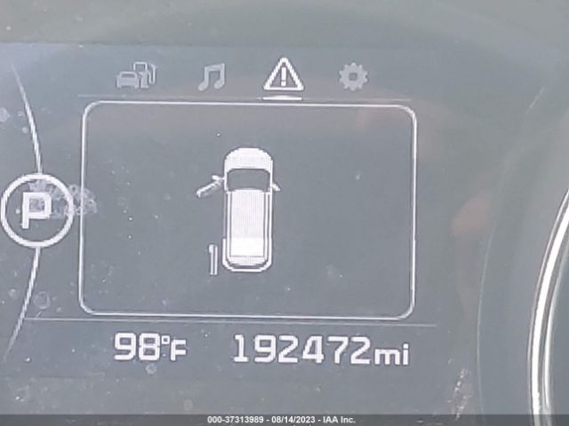 KNDMB5C17H6238711 KIA SEDONA LX