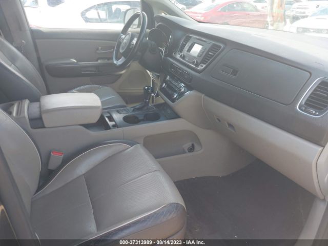 KNDMB5C17H6238711 KIA SEDONA LX