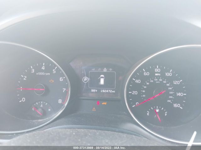 KNDMB5C17H6238711 KIA SEDONA LX