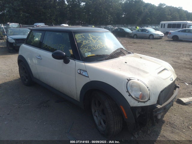 2009 MINI COOPER S WMWMF73599TW86127 Photo 0