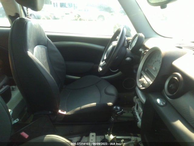 2009 MINI COOPER S WMWMF73599TW86127 Photo 4