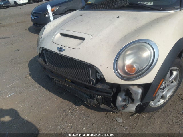 2009 MINI COOPER S WMWMF73599TW86127 Photo 5