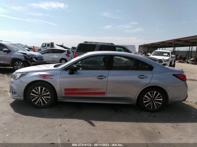 4S3BNAF6XJ3029405 Subaru Legacy Premium