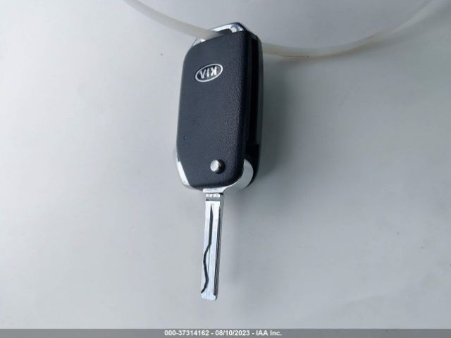 KNDP63AC6M7929856 KIA SPORTAGE S