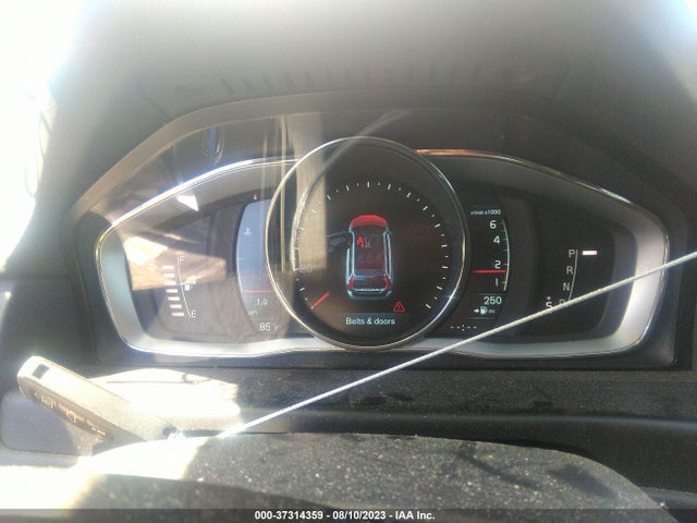 2014 Volvo XC70, VIN: YV4940BZ2E1175615