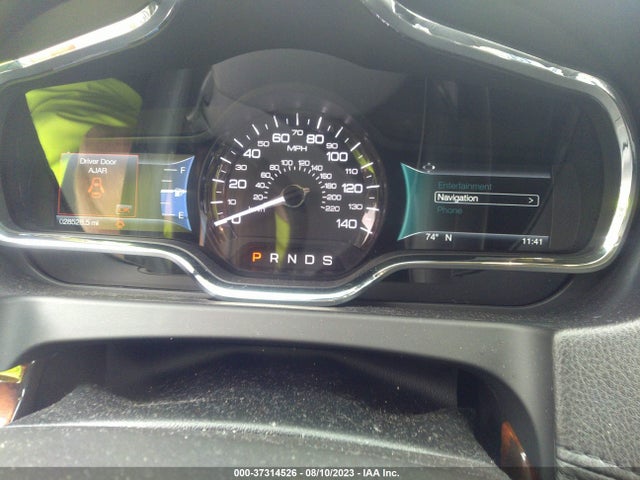 2018 Lincoln MKT, VIN: 2LMHJ5AT1JBL01690