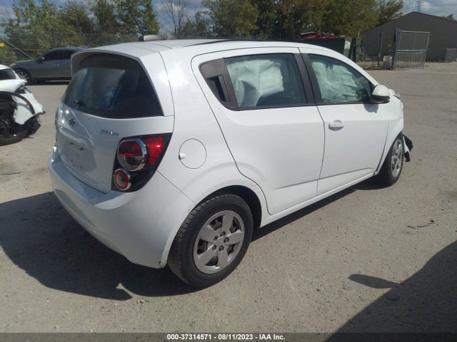 Chevrolet SONIC LS 2016 1G1JA6SH5G4105717 Image 4