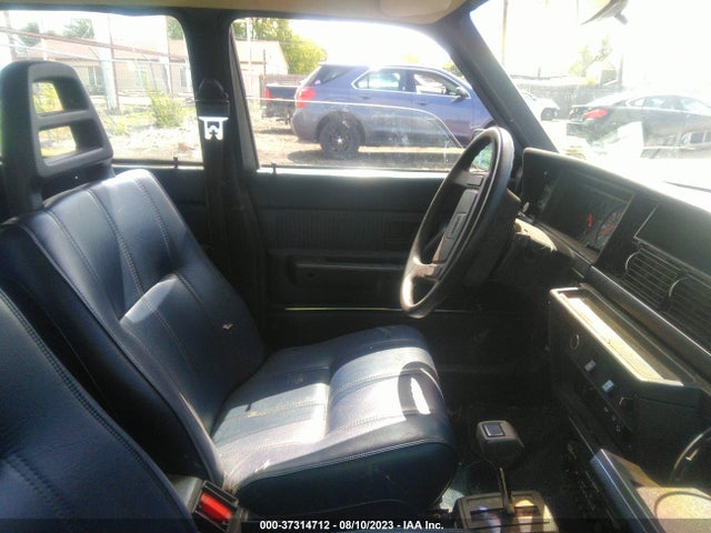 1985 VOLVO 245 DL/GL VIN: YV1AX8851F3637527