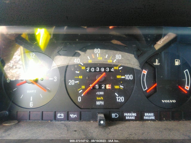 1985 VOLVO 245 DL/GL VIN: YV1AX8851F3637527