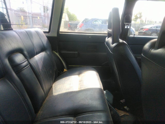 1985 VOLVO 245 DL/GL VIN: YV1AX8851F3637527