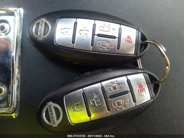 JN8AE2KP2E9100197 Nissan Quest Sv