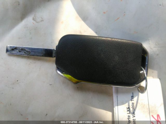 3KPF24AD7KE087063 KIA Forte Lxs
