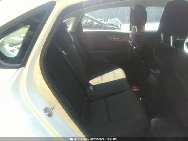 3KPF24AD7KE087063 KIA Forte Lxs