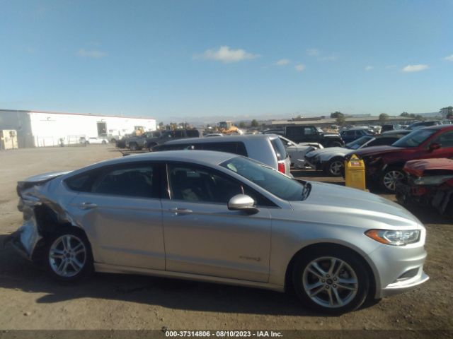 3FA6P0LU5JR221590 Ford Fusion Hybrid Se