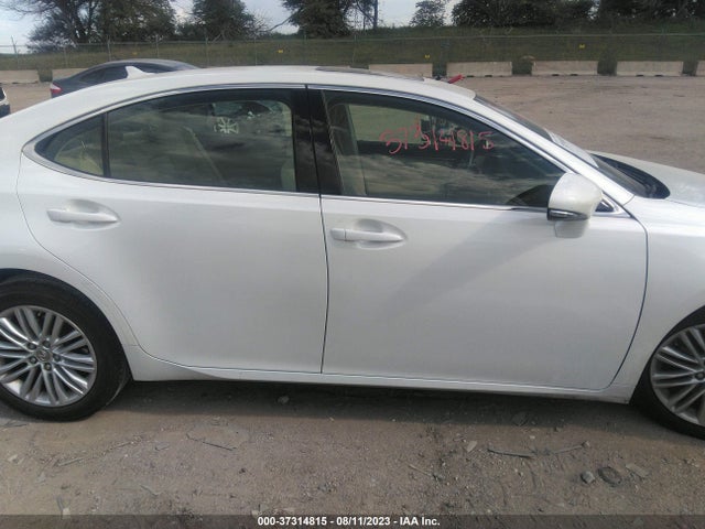 2013 LEXUS ES 350 4DR SDN VIN: JTHBK1GG1D2051785
