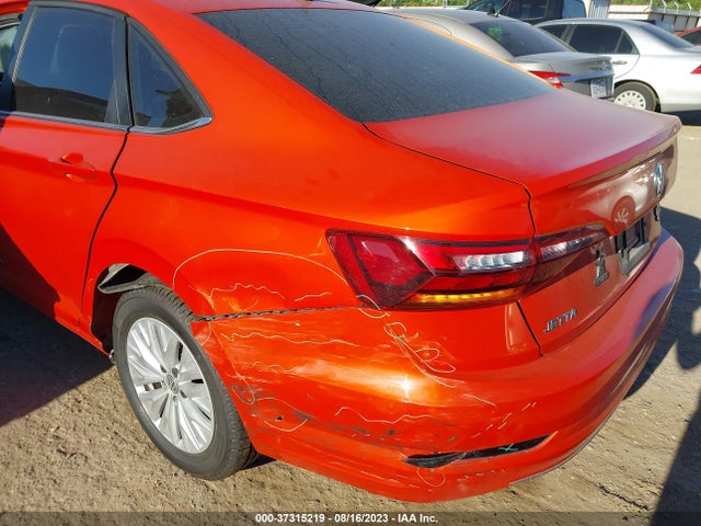 3VWC57BU2KM104705 Volkswagen Jetta S/se/r-line