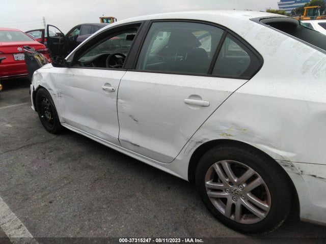 2018 VOLKSWAGEN JETTA 1.4T S VIN: 3VW2B7AJ0JM213545