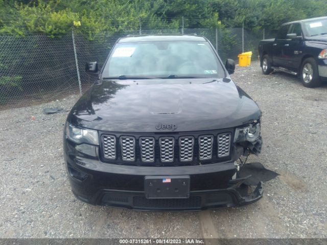 1C4RJFAG3JC211731 Jeep Grand Cherokee Altitude