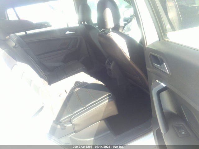 3VV4B7AX2KM018548 Volkswagen Tiguan Sel Premium