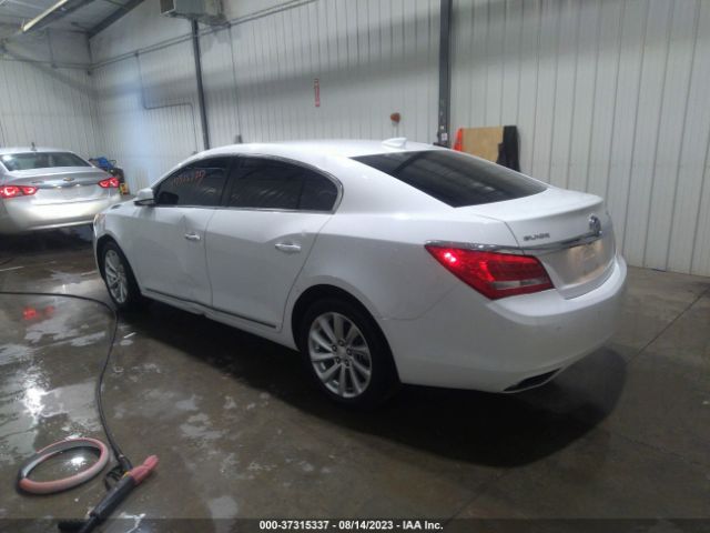 1G4GB5G39GF119013 Buick Lacrosse Leather