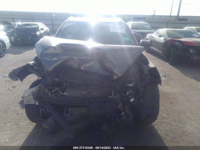 Nissan KICKS SR 2018 3N1CP5CU8JL530826 Image 12