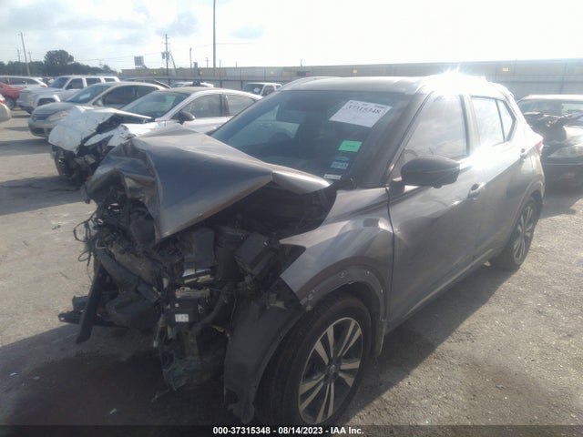 Nissan KICKS SR 2018 3N1CP5CU8JL530826 Image 2