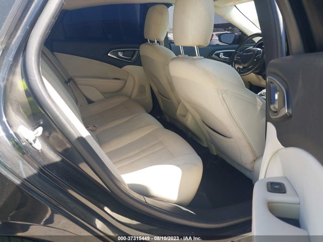 1C3CCCAB6GN137399 Chrysler 200 Limited