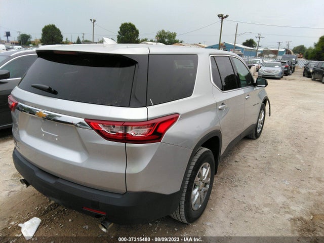 Chevrolet Traverse Ls 2018 1GNERFKWXJJ122660 Image 4