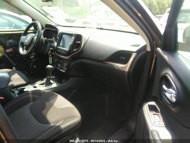 2015 JEEP CHEROKEE LATITUDE VIN: 1C4PJMCS8FW660146