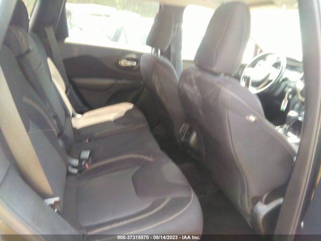 2015 JEEP CHEROKEE LATITUDE VIN: 1C4PJMCS8FW660146