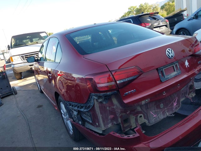 3VW2B7AJ8JM227628 Volkswagen Jetta 1.4t S
