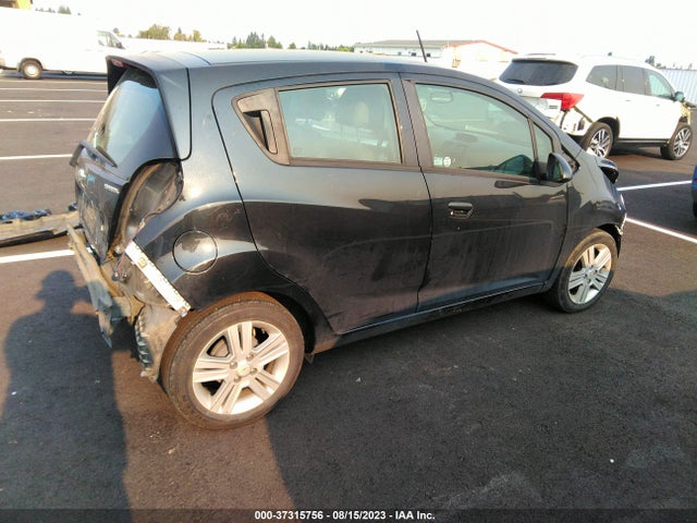 Chevrolet SPARK LS 2015 KL8CB6S99FC809339 Image 4