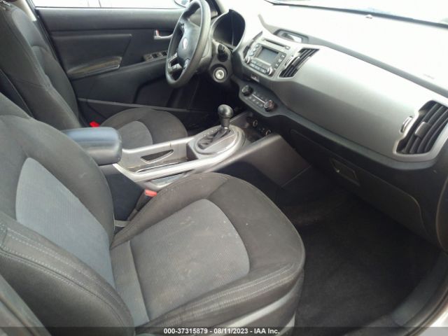 KNDPB3AC1F7718885 KIA Sportage Lx