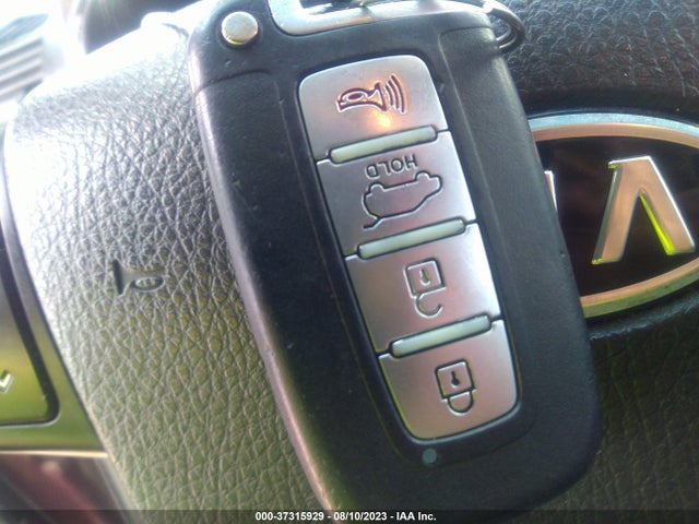 2011 KIA SORENTO SX VIN: 5XYKW4A26BG092310