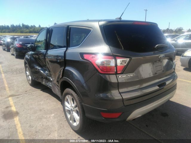 1FMCU9GD3HUC81063 Ford ESCAPE SE
