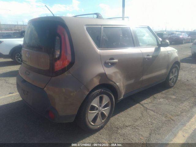 KNDJN2A27F7173130 KIA Soul Base