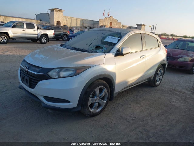 Honda HR-V LX 2016 3CZRU5G34GM724249 Image 2